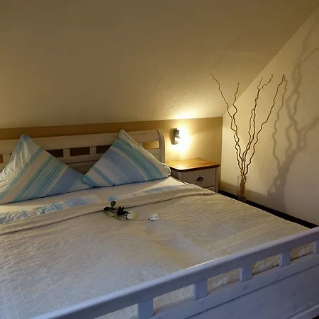 Haus-am-wald-wohnung-eg Klingberg