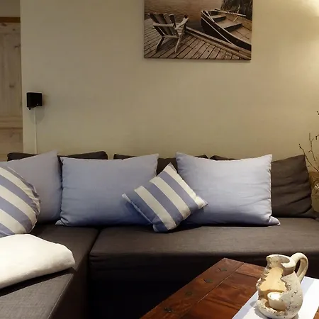 Haus-am-wald-wohnung-eg Apartment
