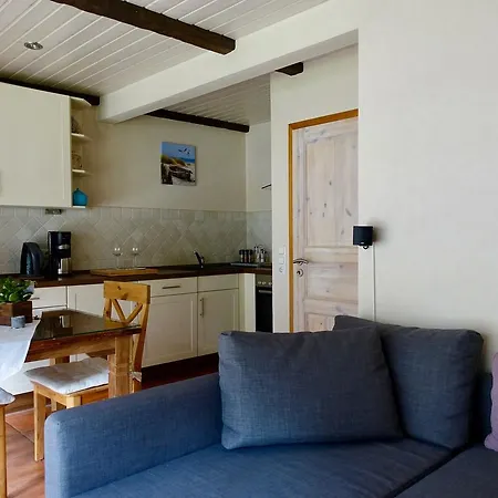 Haus-am-wald-wohnung-eg Klingberg